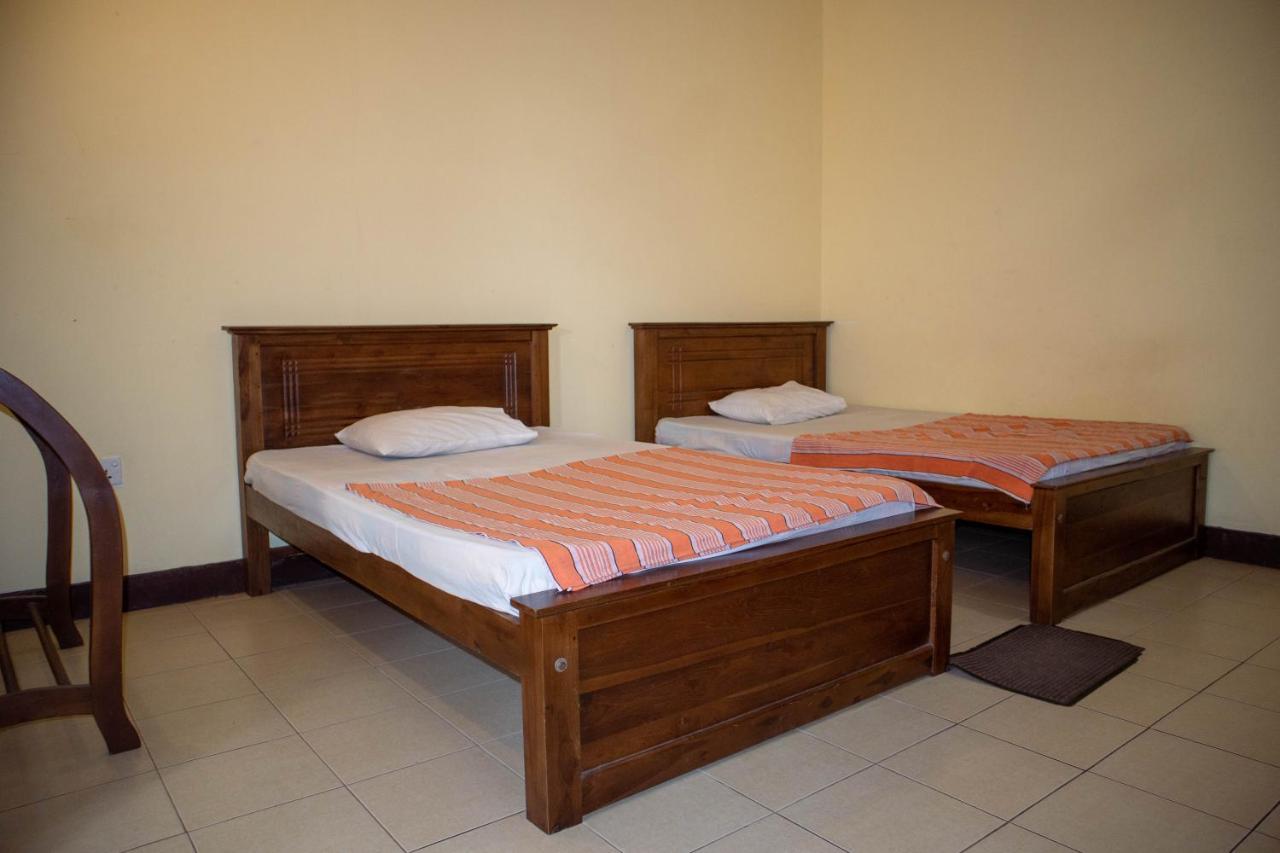 Chamaya Holiday Inn بالانجودا المظهر الخارجي الصورة